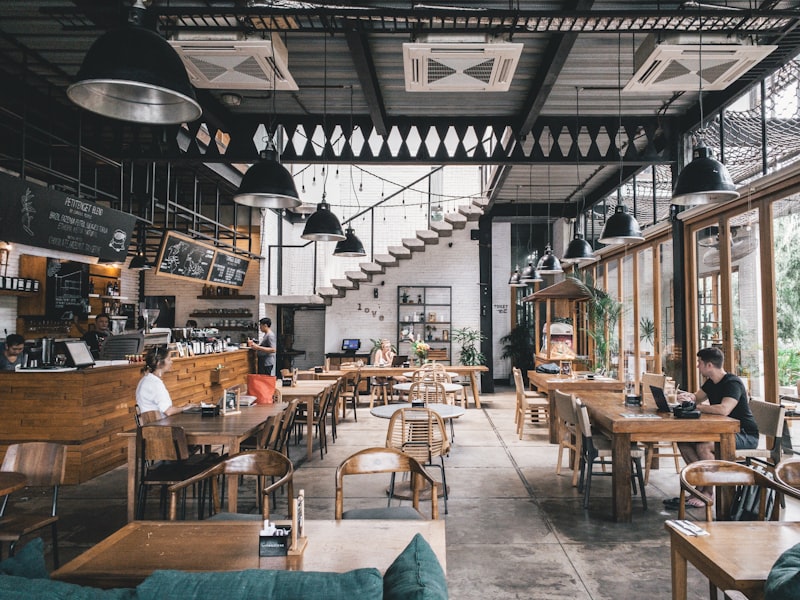 Salle de restaurant mise en scène La Réunion